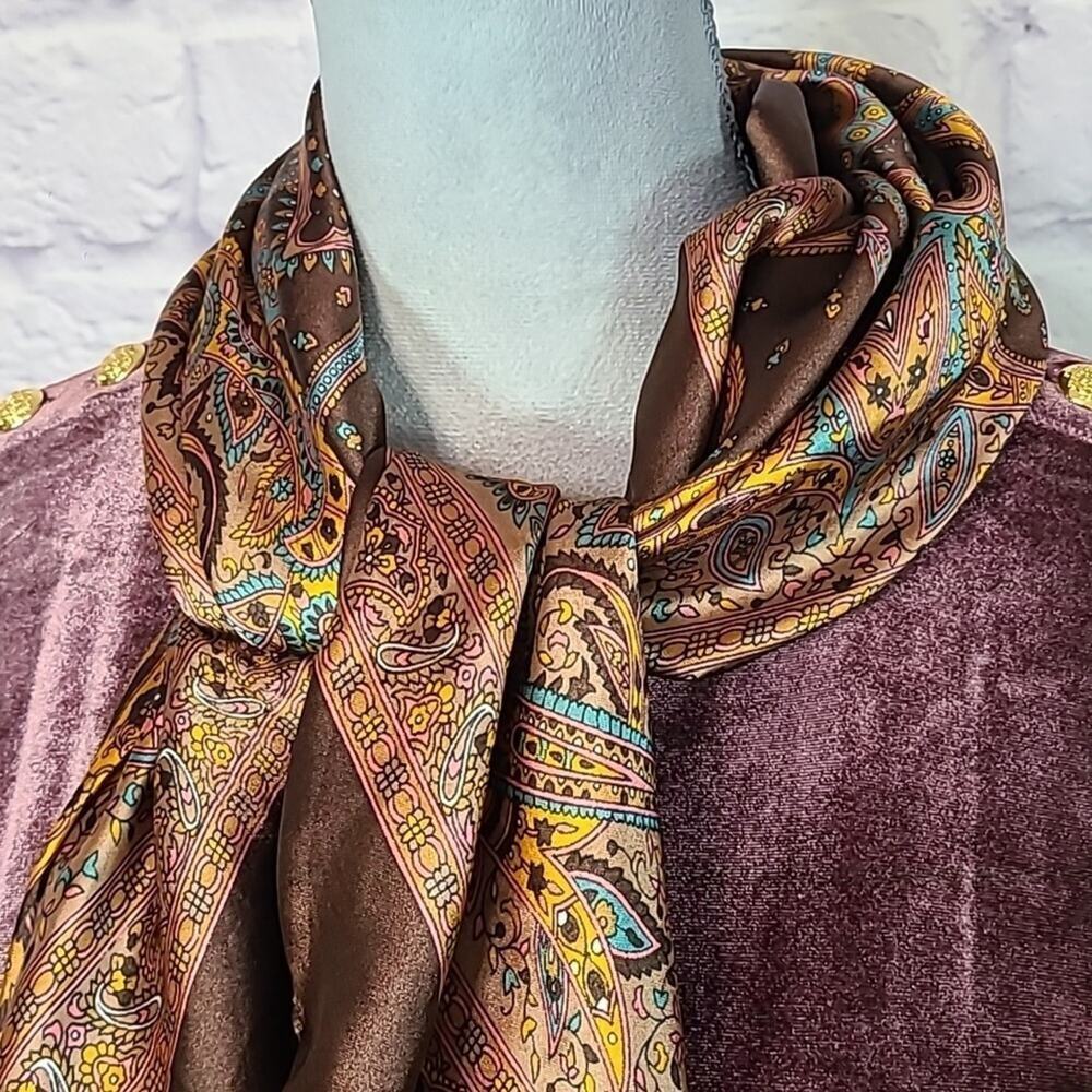 Vintage satin paisley scarf - Picture 3 of 4